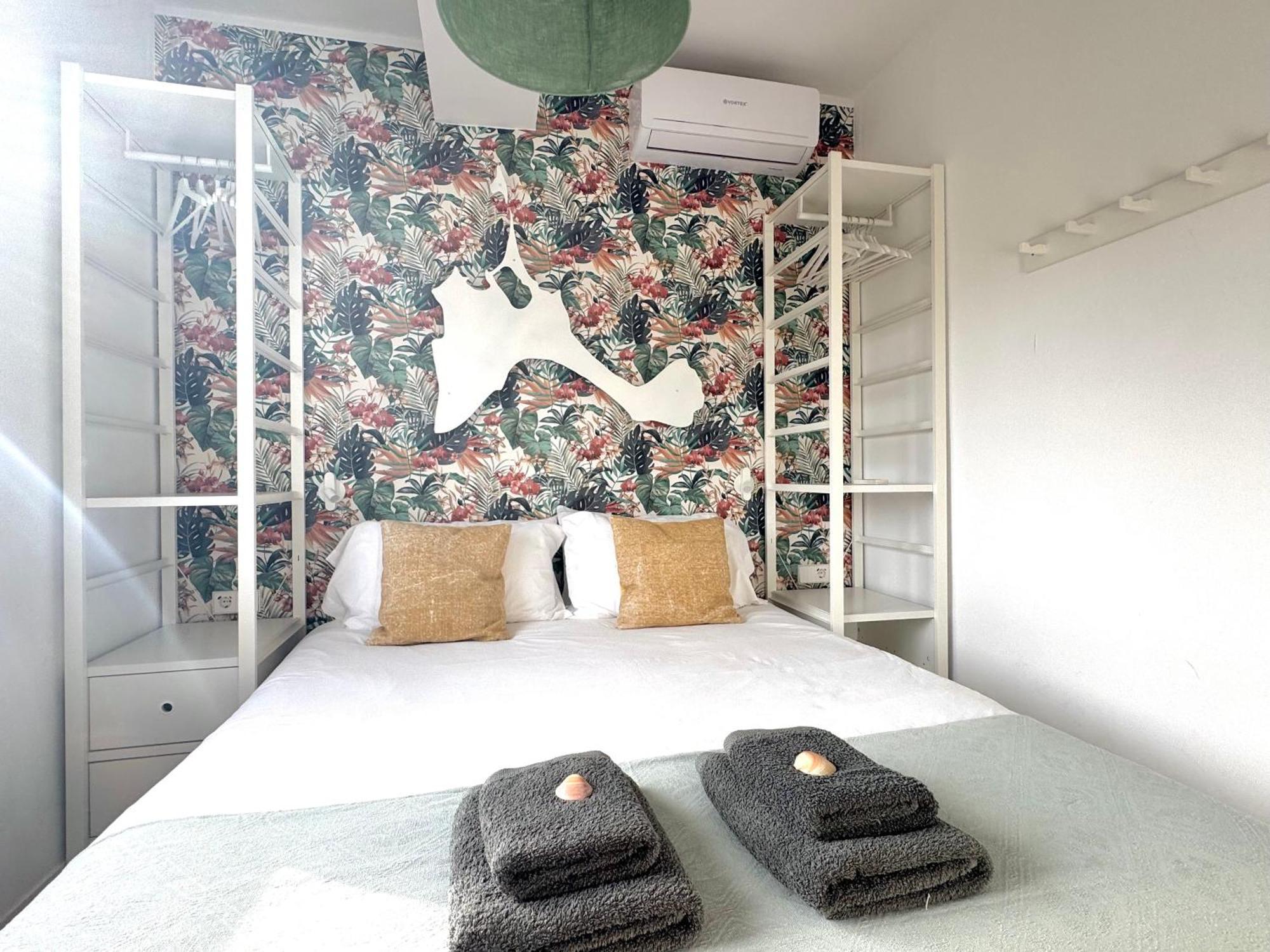 Appartement Nobe Es Pujols Proche Plage, Vue Mer 外观 照片